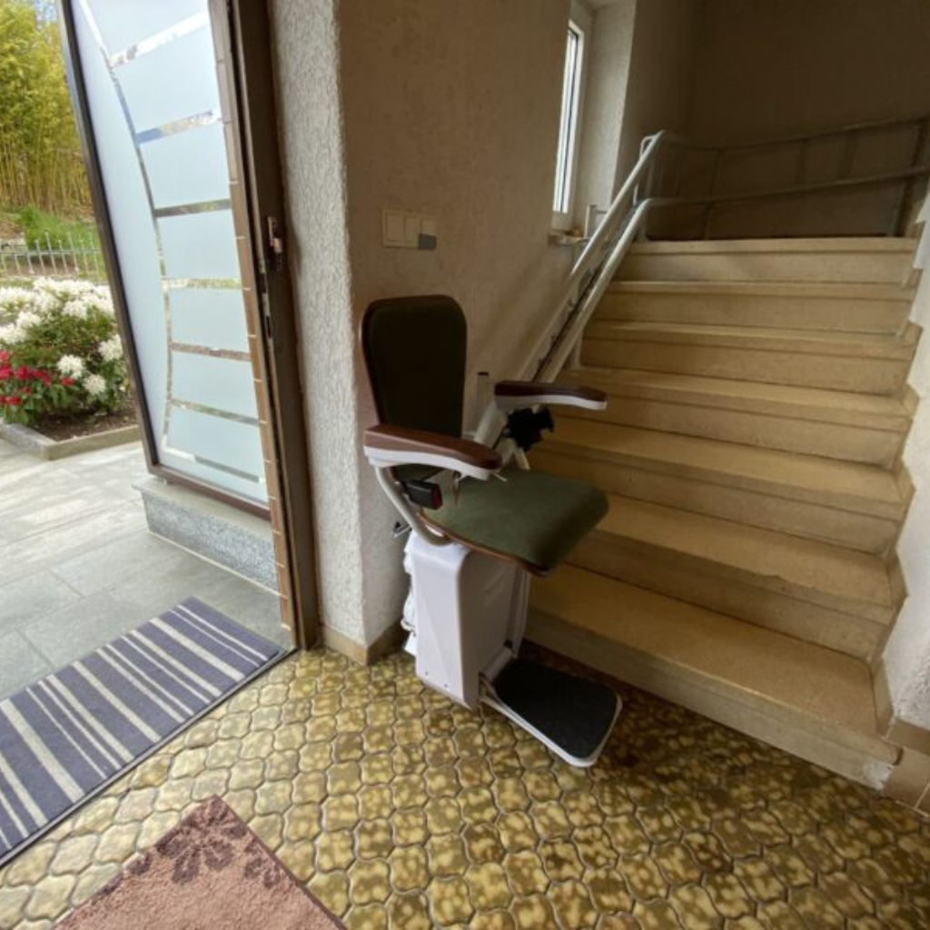 Chair Curved Stairlift 3