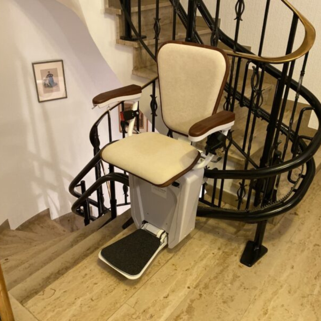 Chair Curved Stairlift 4
