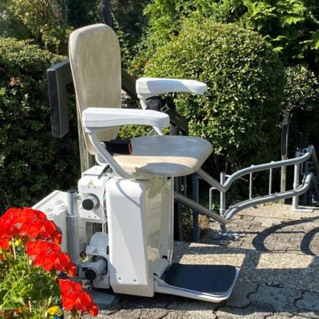 Chair Curved Stairlift 6