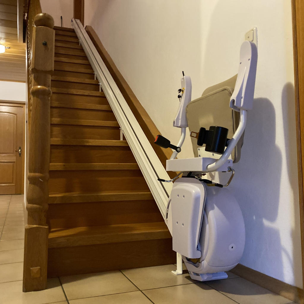 Chair Straight Stairlift 2