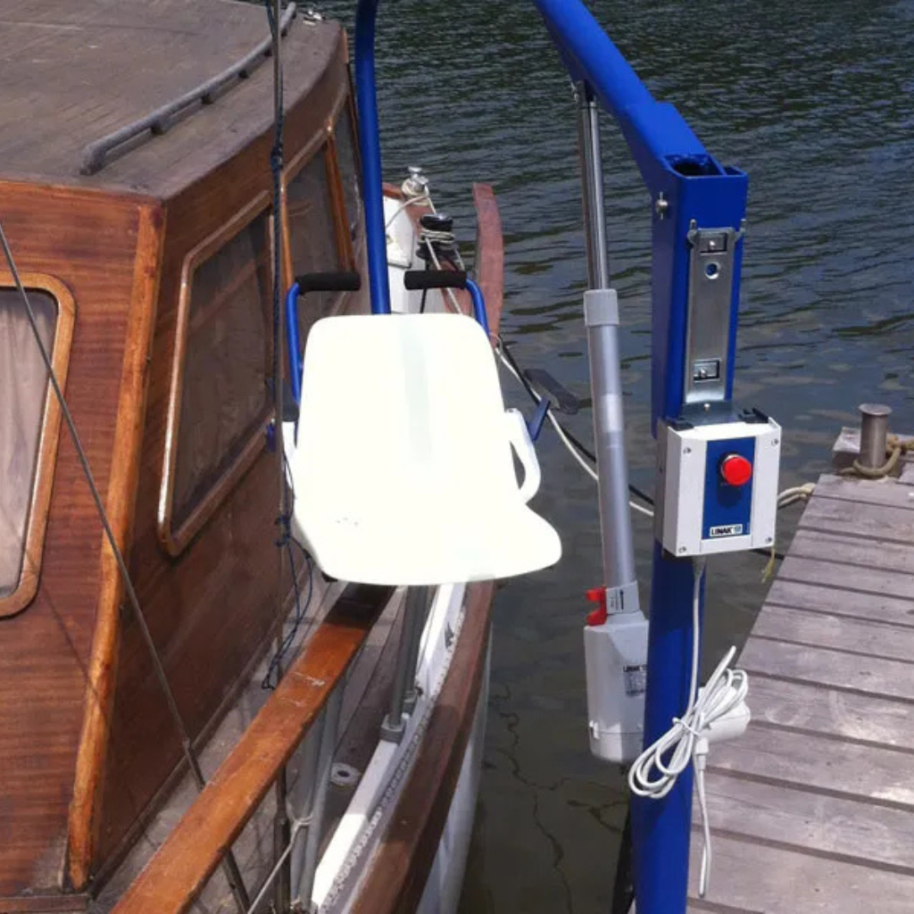 Fixed pool lift F145 B 1