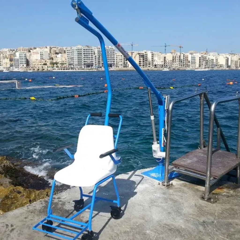 Fixed pool lift F145 B 6