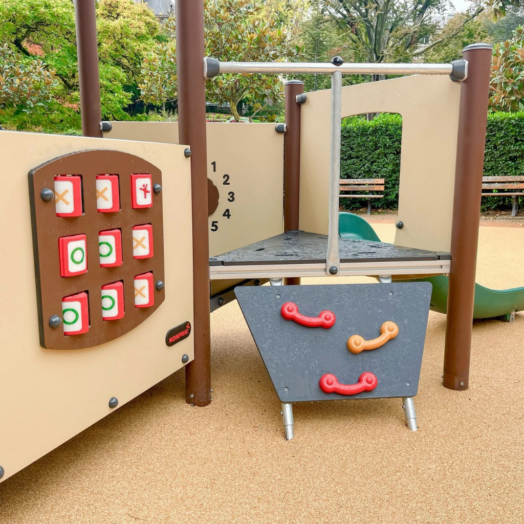 Inclusive Play Tower with Ramp 2
