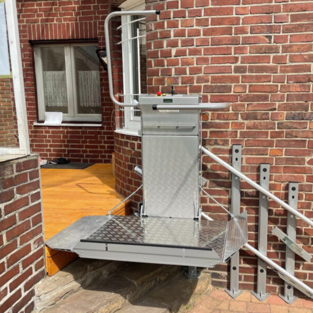 Platform Stairlift Delta 12