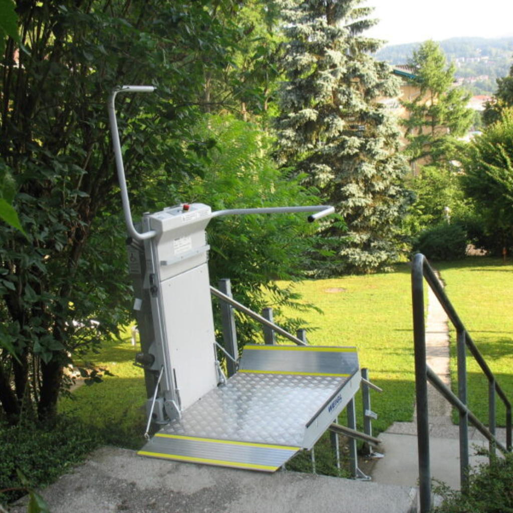 Platform Stairlift Delta 3