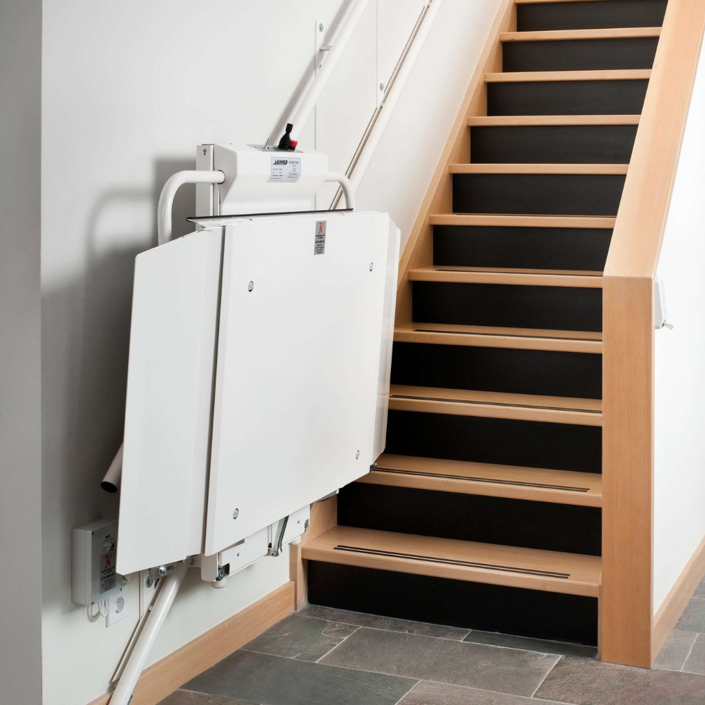 Platform Stairlift Delta 4