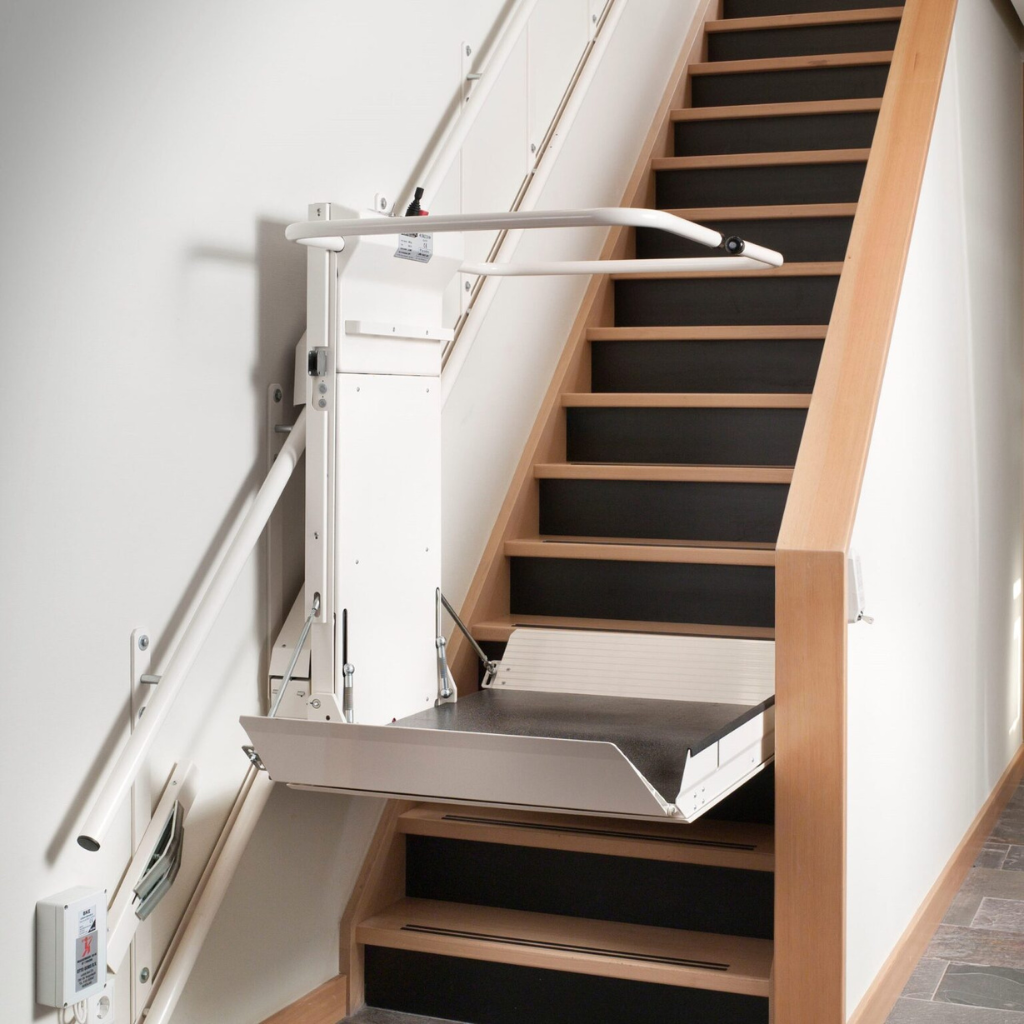 Platform Stairlift Delta 7