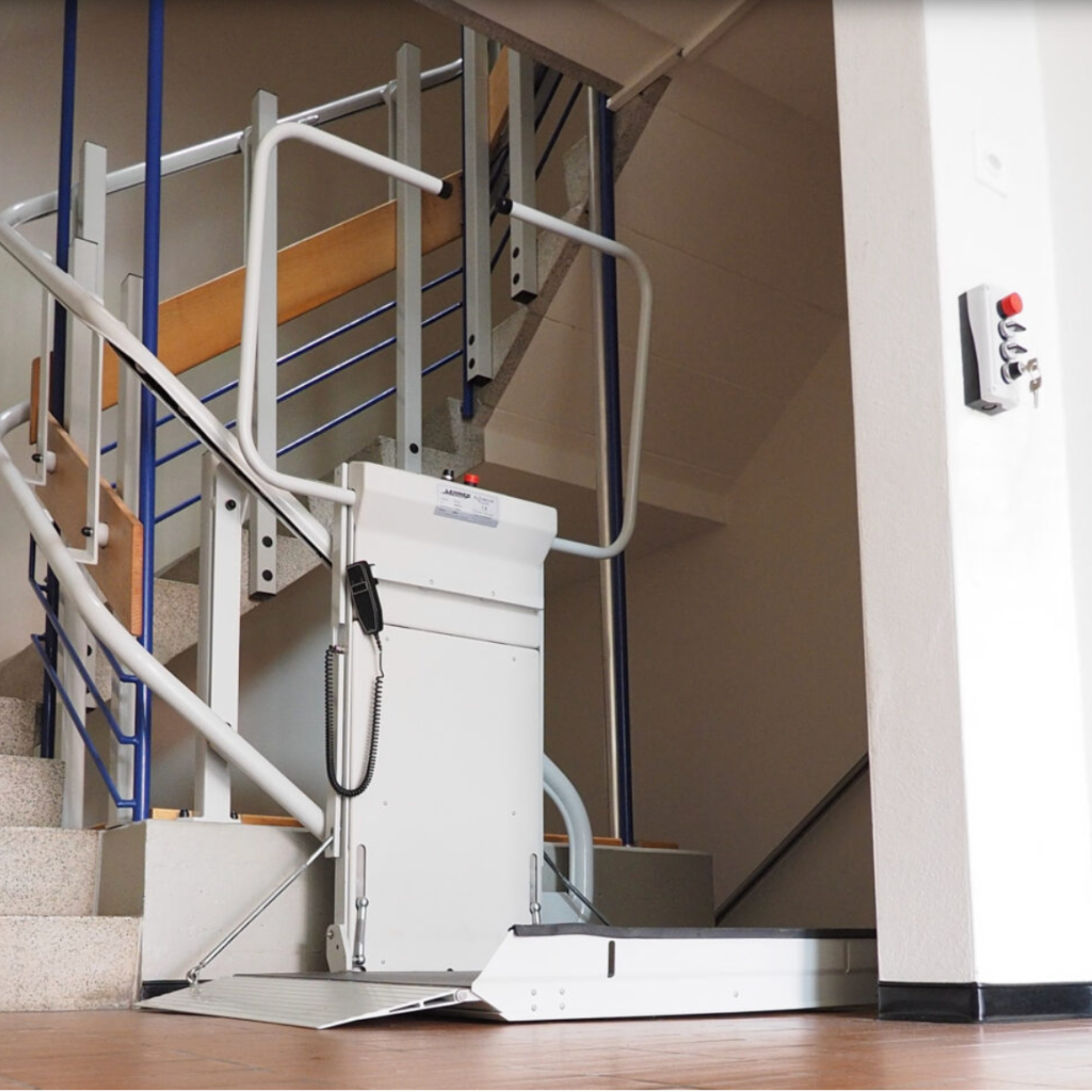 Platform Stairlift OMEGA