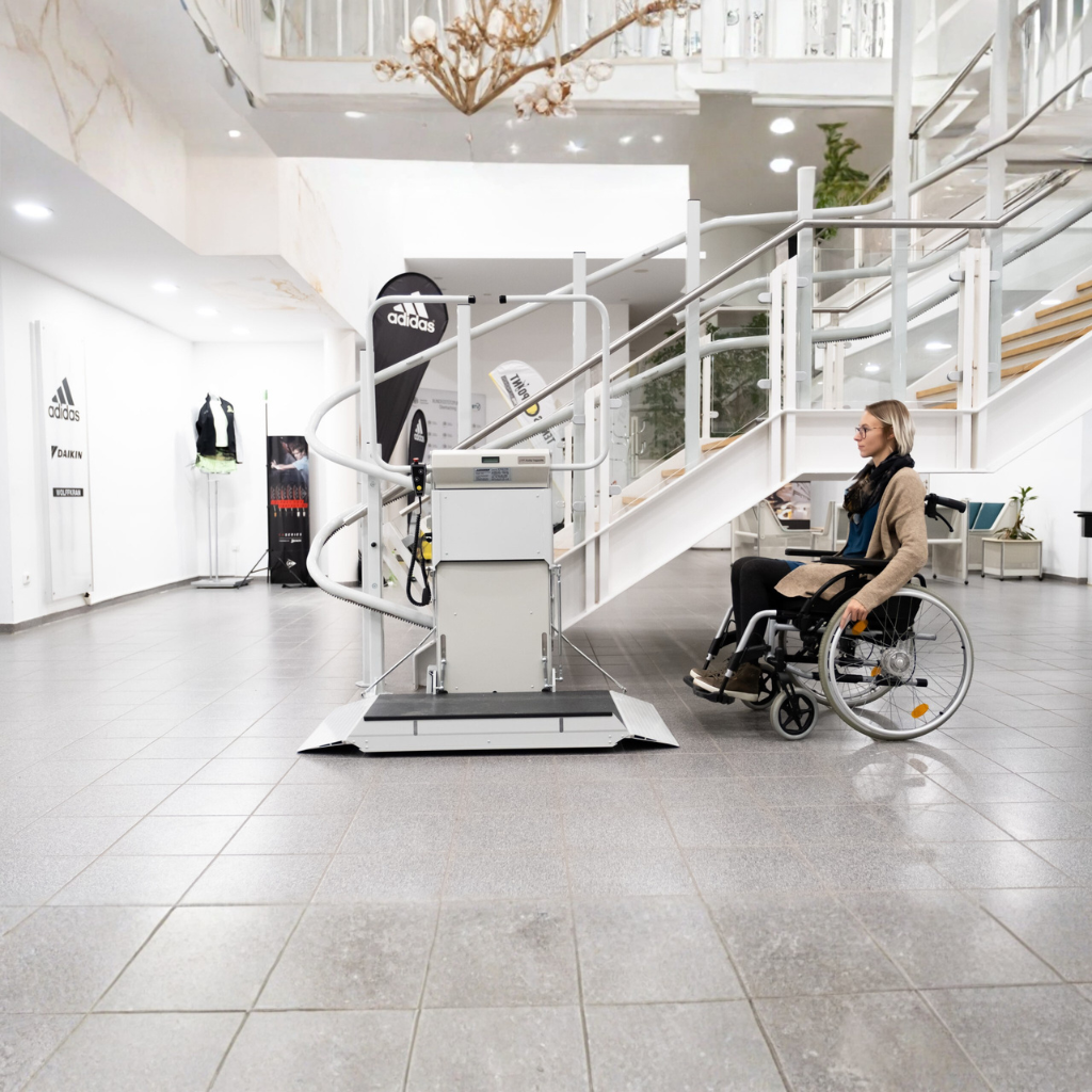 Platform Stairlift Stratos 4