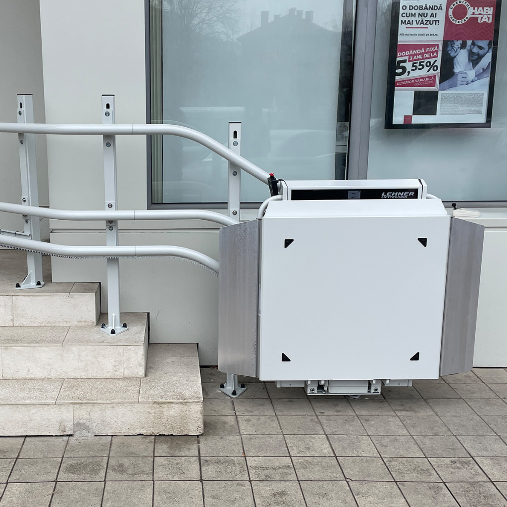 Platform Stairlift Stratos NGA 11