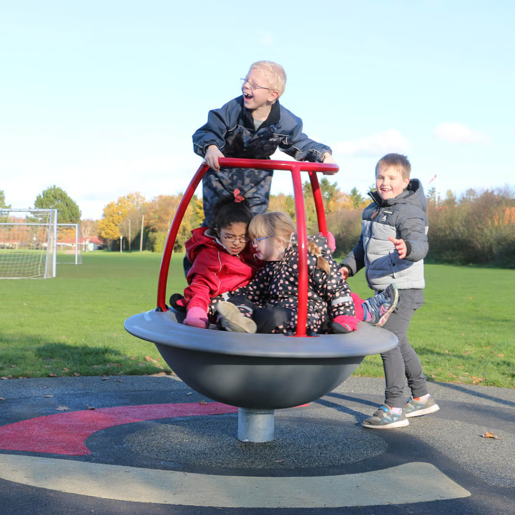 Tipi Carousel with Top Brace 2