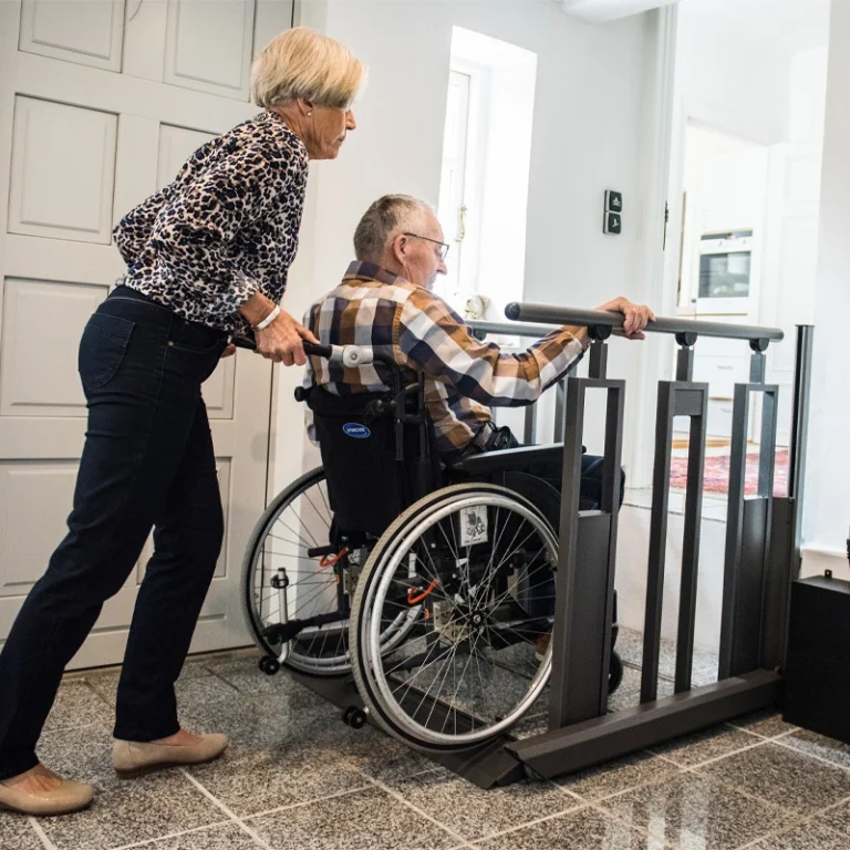 FlexStep-Compact-Stairlift-3