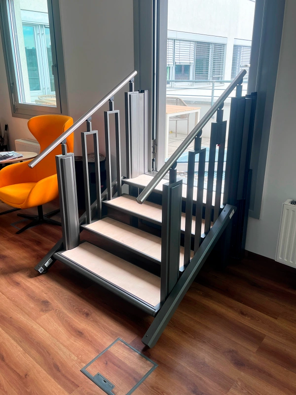 Flex Step staircase transitioning into a wheelchair lift platform